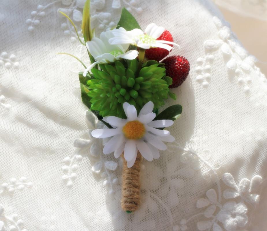

5pcs/lot wood strawberry bride wrist flower and bridegroom corsage for wedding