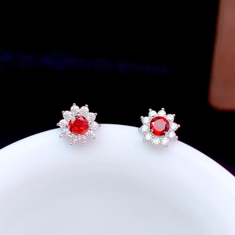 

SHILOVEM 925 sterling silver Natural garnet stud earrings fine Jewelry women wedding women wholesale new 5*5mm be0505698ags
