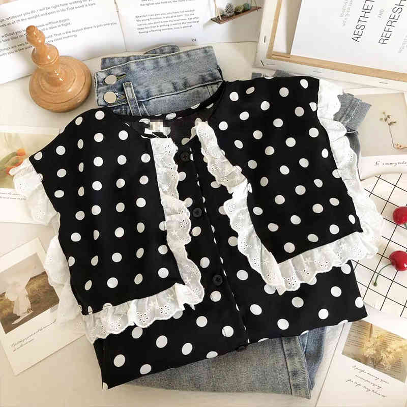 

Sweet Polka Dot Shirt Ins Spring Color Contrast Wooden Ear Big Turn Down Collar Single Breast Loose Female Top, White