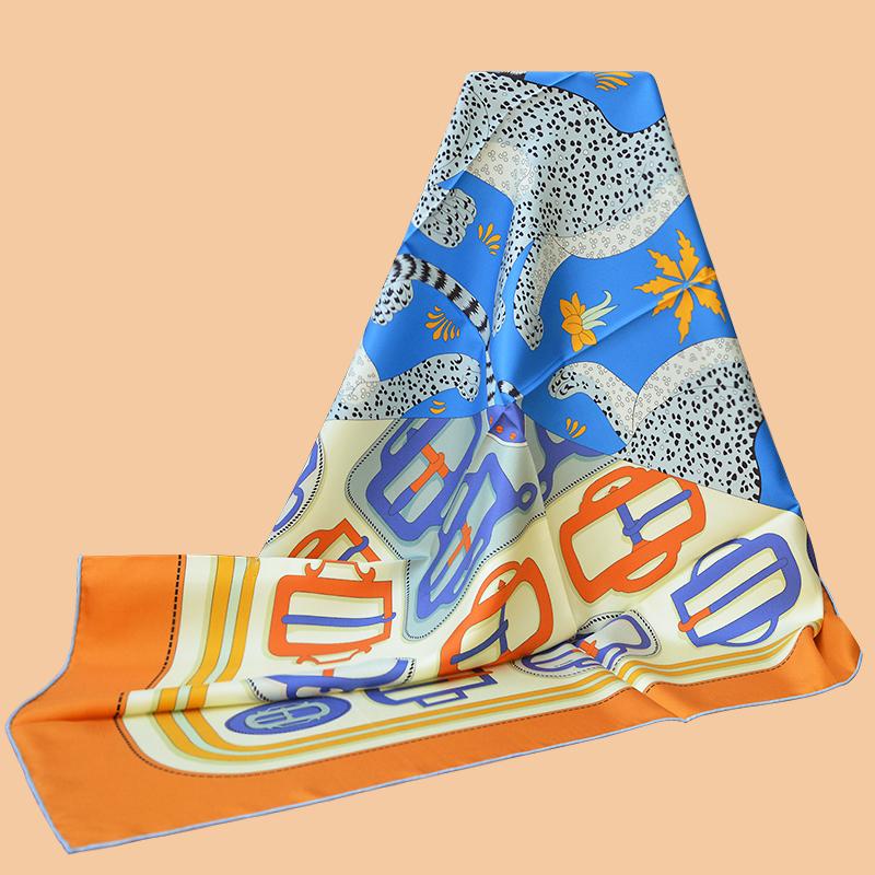 

HuaJun 2 Store||Unisex "Les Leopards Modernes wash" 90 silk scarf, twill printing, anti-wrinkle, handmade stitching