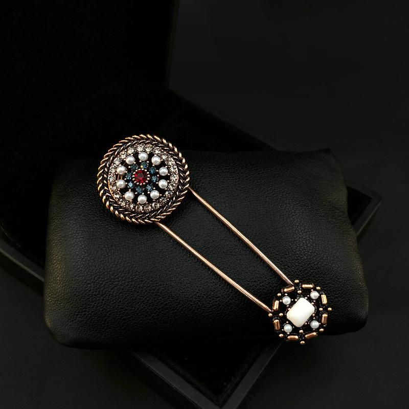 

Retro Shawl Buckle Brooches for Women Scarf Coat Pearl Rhinestone Jewelry Brooch Pins Clothing Accessories Big Pin Cardigan Gift