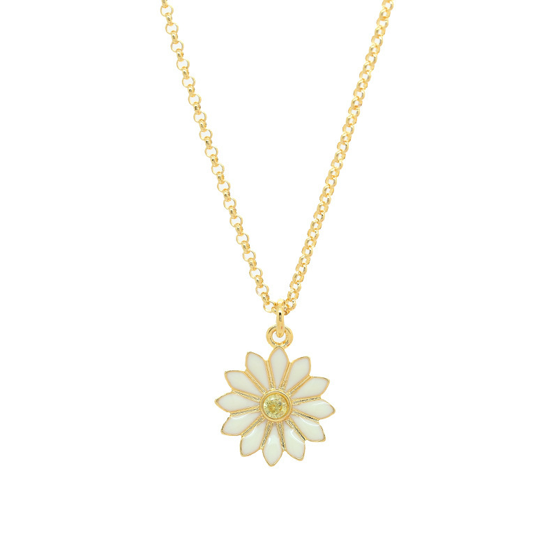 

Short White Flower Daisy Premium Necklace C09f