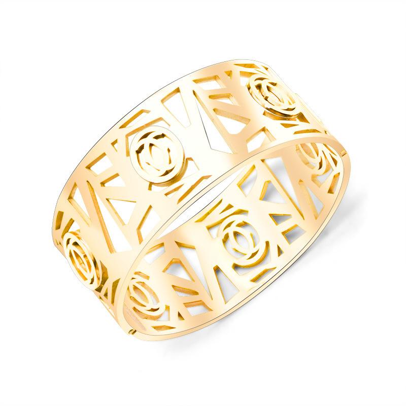 

Chunky 21mm Stainless Steel Bracelet for Men Fashion Jewelry 2021 Korean Style Hollow Out Flower Pattern Bangles Women Bijoux