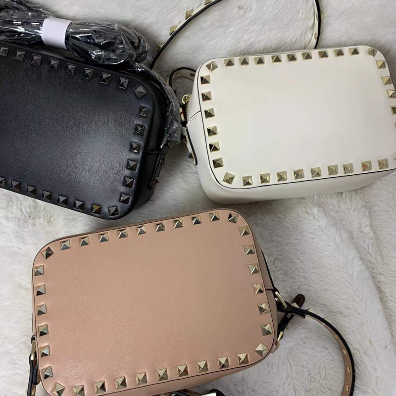 

Fashion Women handbags Designers Bag Crossbody Handbags Flap Bags Square Genuine Leather Gold Rivet Stud Pillow Black Red Nude Pink Brown Kaki shoulder strap, Black+gold rivet