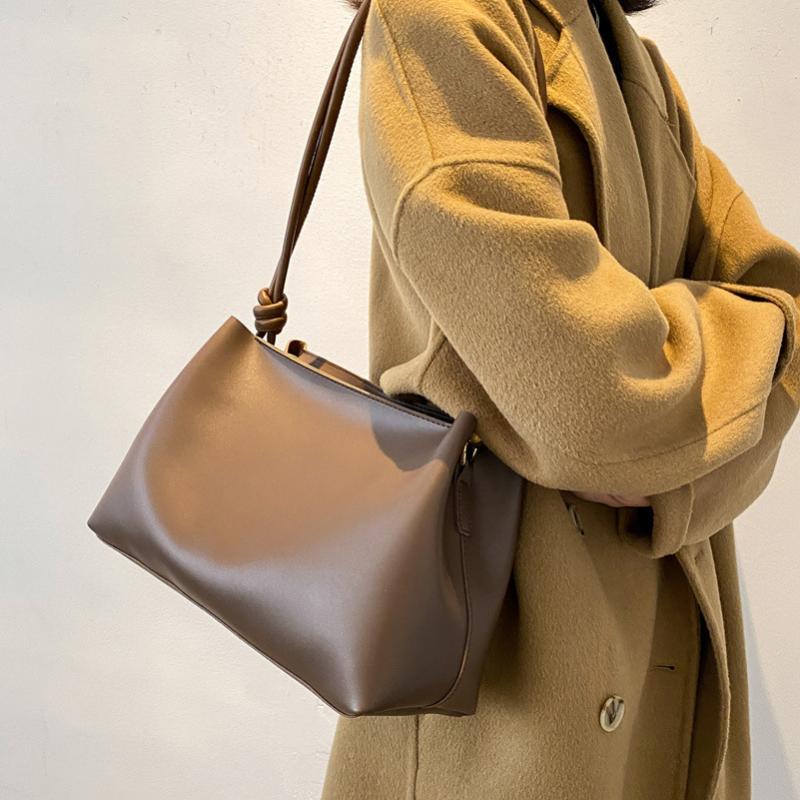 

Simple Texture One-shoulder Western Style Handbags 2021 Popular New Trendy Fashion Ladies Messenger Bag Picture and Mother Bag, Black