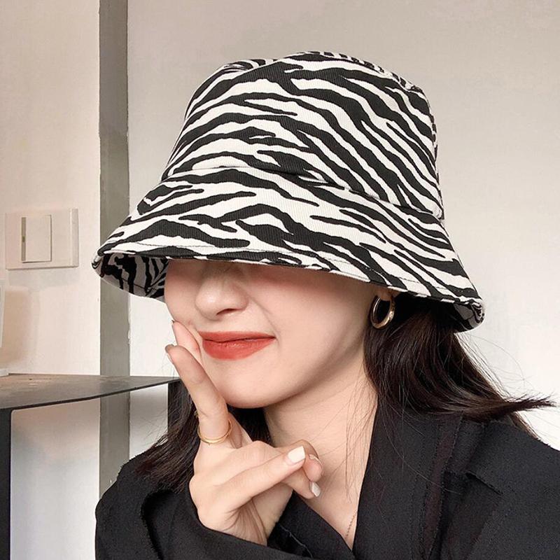 

Summer Striped Print Bucket Hat Fashion Outdoor Fisherman Hats For Women Men Cotton Panama Hat, White