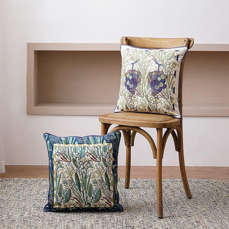 

Floral Pillows Freesia Blue Iris Aquilegia Leaf Throw Pillow Cover Decorative Pillow Case Velvet Square Cushion Cover 18X18 Inch, As picture