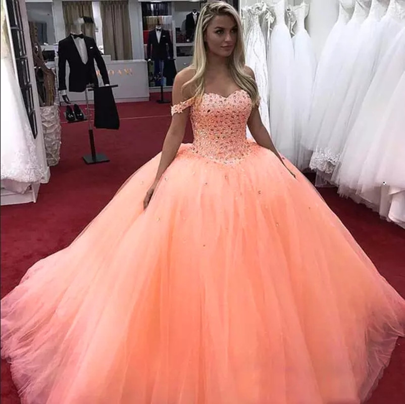 

2021 New Fashion Sweetheart Crystal Ball Gown Quinceanera Dresses Lace-Up Tulle Sweet 16 Dress Debutante Prom Party Dress Custom Made 035, Champagne