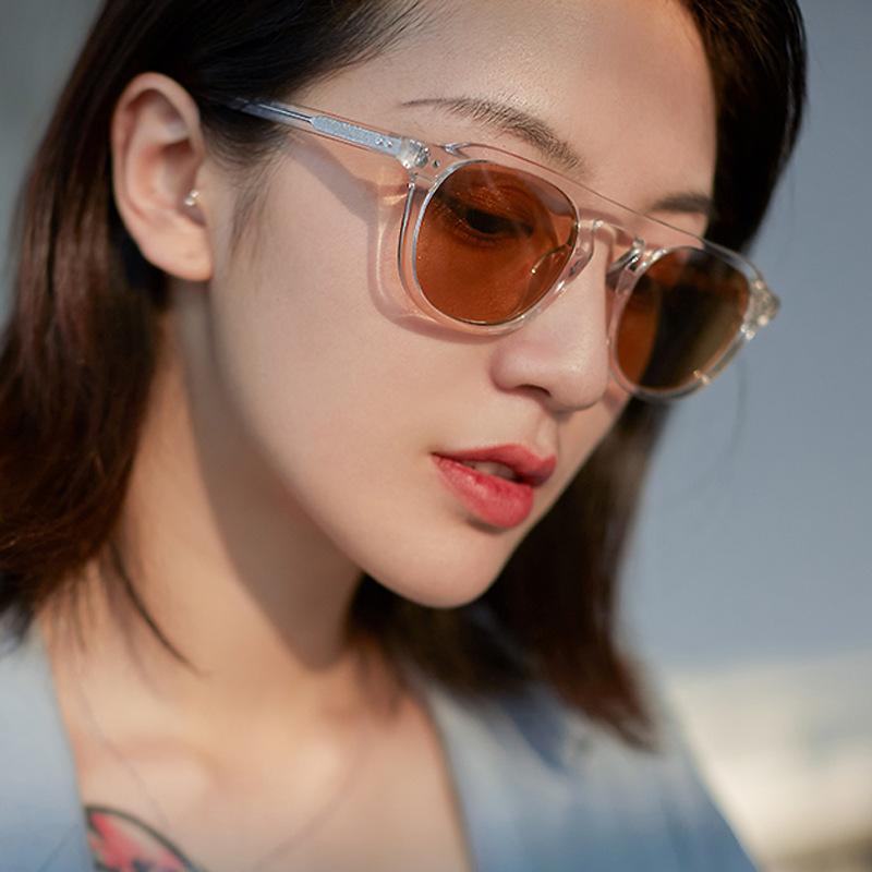 

Vintage Small Sunglasses Women 2021 Oval Sun Glasses Flat Top Clear Ocean Lens Eyeglasses Champagne Men Shades Eyewear MM81