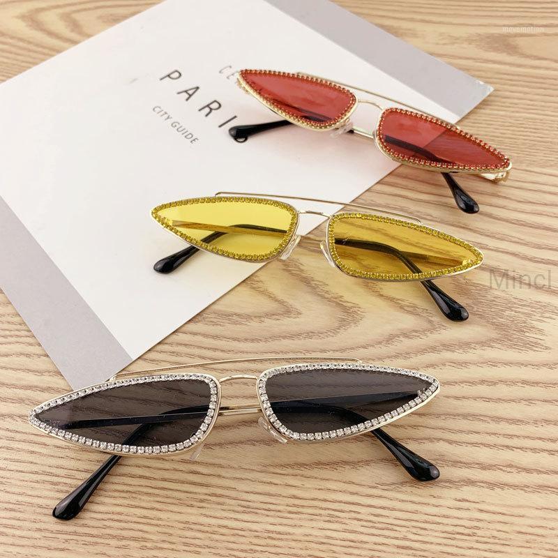 

Diamond tiny Shining Frame Cat Sunglasses Women Vintage Triangle Shades Rhinestone Sunglasses For Female Metal UV400 FML1