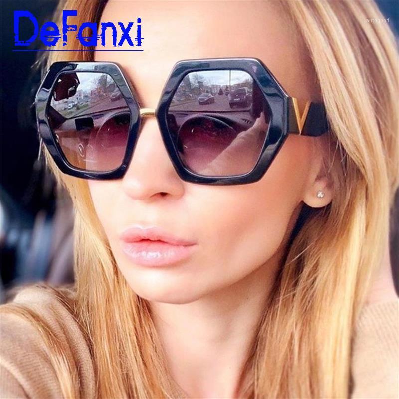 

Sunglasses Fashion Oversized Square Women Brand Deisnger 2021 Ladies Gradient Gray Lens Driving Glasses UV4001