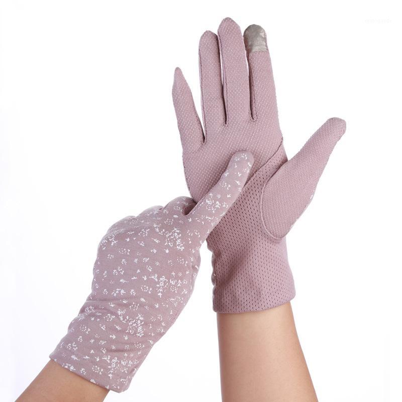 

Driving Anti UV Outdoor Gloves Women Sunscreen Stretch Gloves Mittens Women Touch Screen Breathable Non-slip 1 Pairs1
