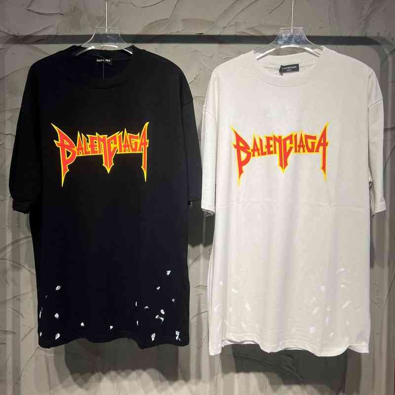 

balencaigas men t-shirts Paris B's new style, worn-out, worn-out and broken hole limited edition rock band series short sleeves, White