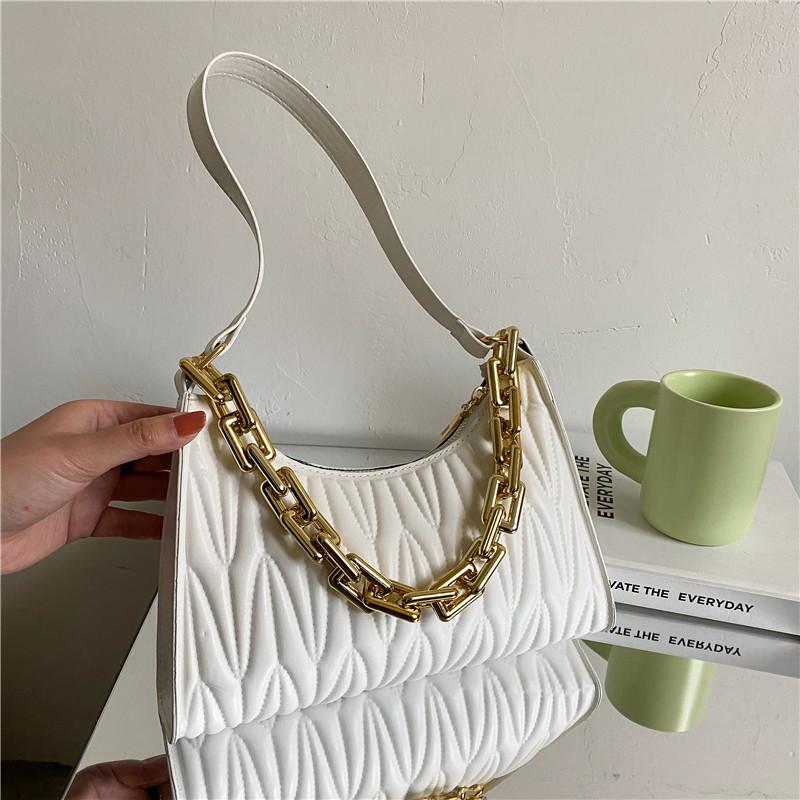 

Evening Bags Crocodile Pattern Zipper Handbags Fashion Texture Embossed Lacquer Shoulder Bag Simple And Small Square For Women 2022