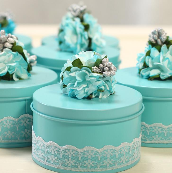 

Vintage Tinplate Candy Box Personalized Wedding Birthday Party Favor DIY Lace Flower Sweets BoxRound gift Wrap Christmas decor