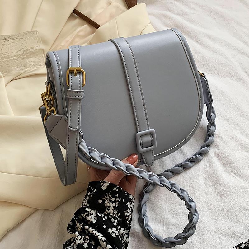 

Luxury PU Leather Moon Bag for Women's All-match Leather Weave Shoulder Strap Lock Bag Casual Lady Solid Color Crossbody Sac, Black