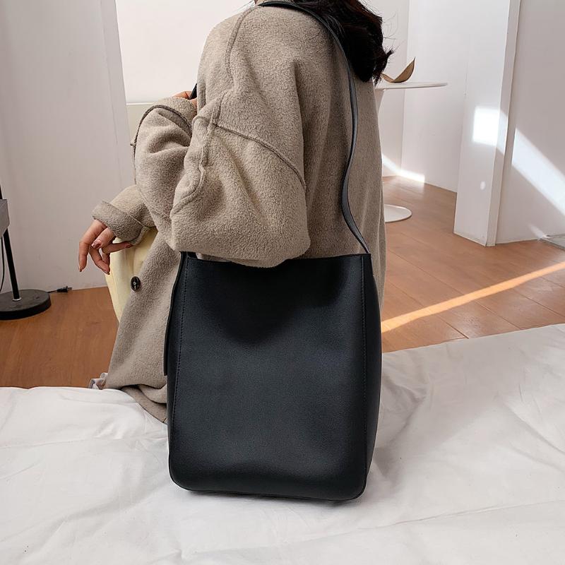 

Solid Color Shoulder Messenger Bag Fashion Bucket PU Leather Crossbody Bags Women Handbags Totes Bags Clutch Bag, Black