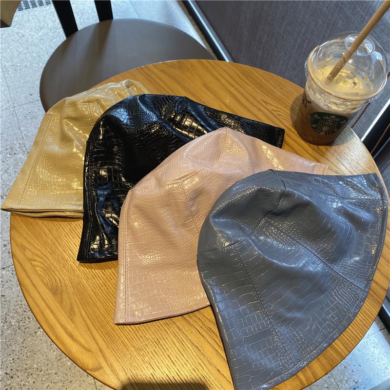 

Beanie/Skull Caps Women's Autumn Straight Tube Small Edge Show Face Bell Shaped Basin Pu Bucket Hat, Black