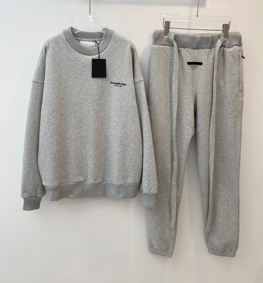 

2021 spring new great mens Fashion designer grey tracksuits ~ US SIZE sweatsuits ~ tops quality mens training jogging sweat track suits, Gray