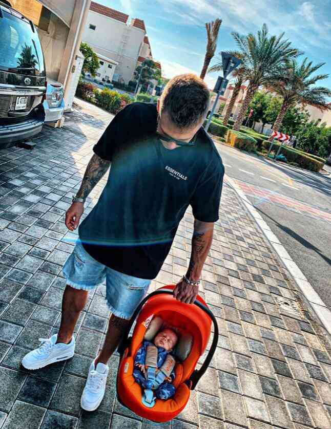 

Men' T-Shirts european and Ss21 American fashion men' short sleeve t shirt, street dance loose comfortable pure cotton alphabet printing design FKEM, White