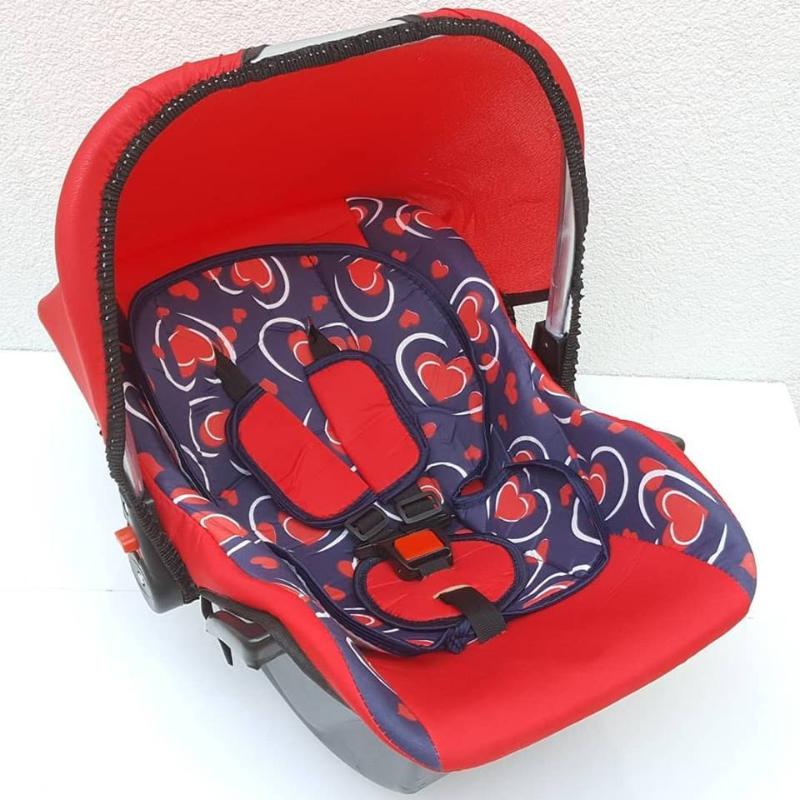 

Big-Hearted Red Laci Stroller