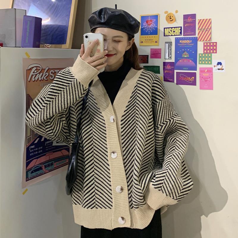 

2021 High quality Spring in Autumn Knitted Coat of Women's Wool Student Lazy Joker Wind Striped Top Female Sweater Tide 42SJ, Beige
