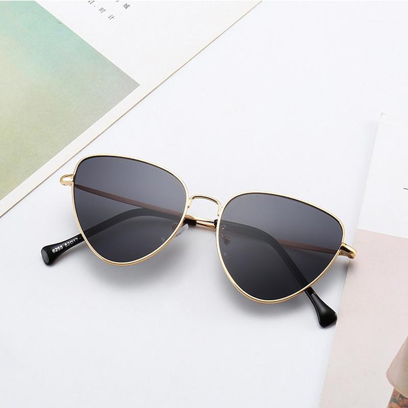 

New Arrival 2020 Fashion Sunglasses Women Vintage Metal Eyeglasses Men Classic Vintage UV4001