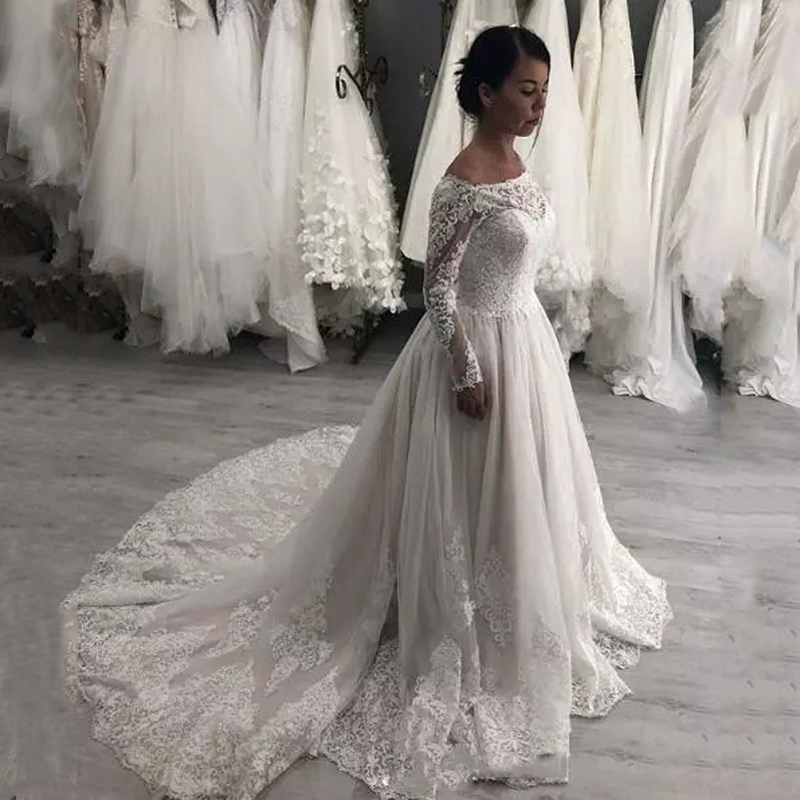 

Vintage Long Sleeves A Line Lace Wedding Dresses with Appliques Bateau Neck Tulle Sweep Train Bridal Gowns vestidos de novia, White