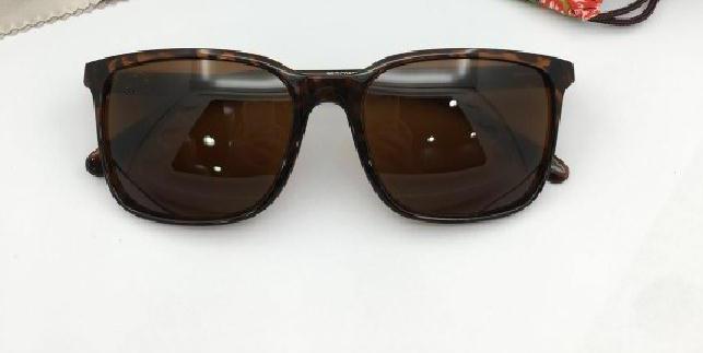 

Fashion Mau1 J1m Sports Sunglasses J756 Driving Car Polarized Rimless Lenses Outdoor Super Light Glasses Buffalo Horn With Case