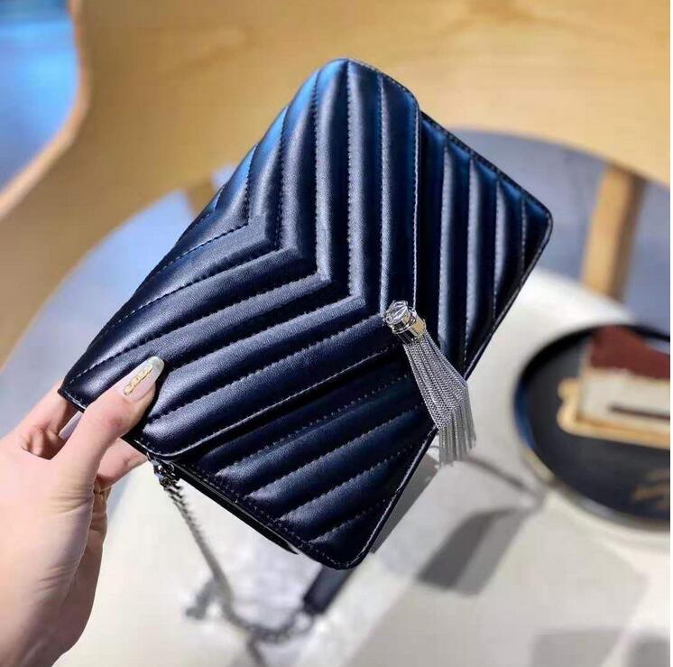 

Diamond 22cm luxury fashion brand designer classic wallet genuine leather handbag lady 3A + high quality hand grip soft leather shoulder bag, Black