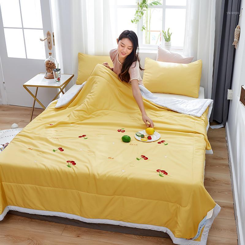

Summer Thin Quilt Lightweight Bedding Coverlet Breathable Soft Cozy Comforter Embroidered Machine Washable1, Yellow