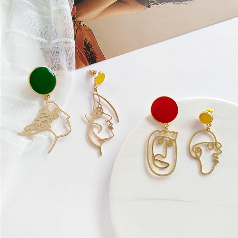 

Timlee E286 New Originality Personality Face Asymmetric Metal Dangle Earrings,Fashion Accessories Wholesale