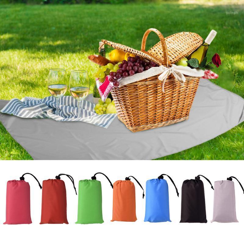 

1x1.4/1.4x2M Pocket Picnic Waterproof Beach Mat Blanket Camping Outdoor Picknick Tent Folding Cover Bedding 3Size1