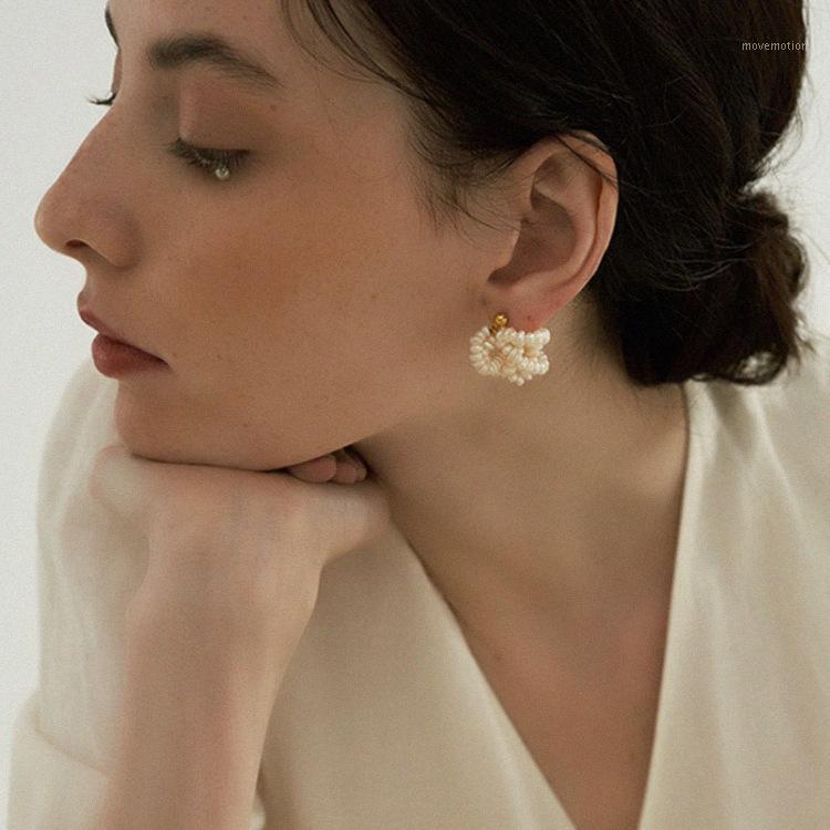 

Korean Fashion Women Ear Rings Retro Personality Temperament Wild Natural Pearl Hoop Earrings Jewelry Party Wedding Bride Gifts1