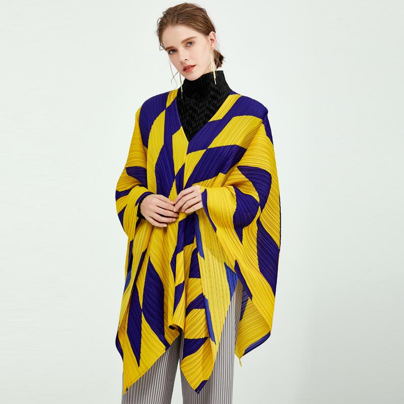 

Miyake pleats 2020 New Geometric Graphic Print Shirt Women V-Neck Shoulder women tops summer Sleeve Trench Coat pancho Windbreak, Yellow