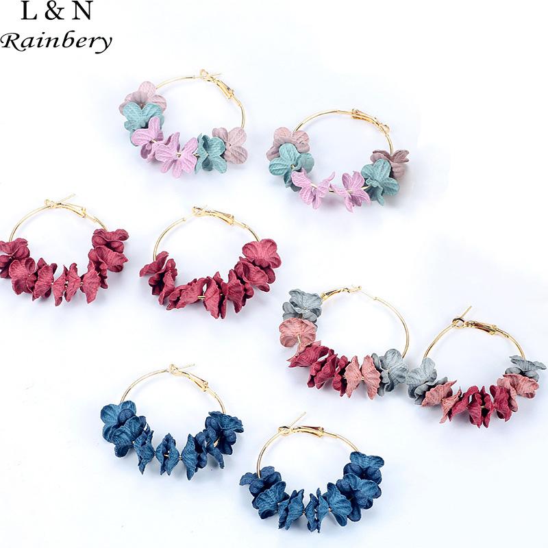 

Rainbery Exaggerate Fabric Flower Circle Hoop Earrings Bijoux Sweety Colourful Petal Alloy Ear Circle Big Earrings for Women