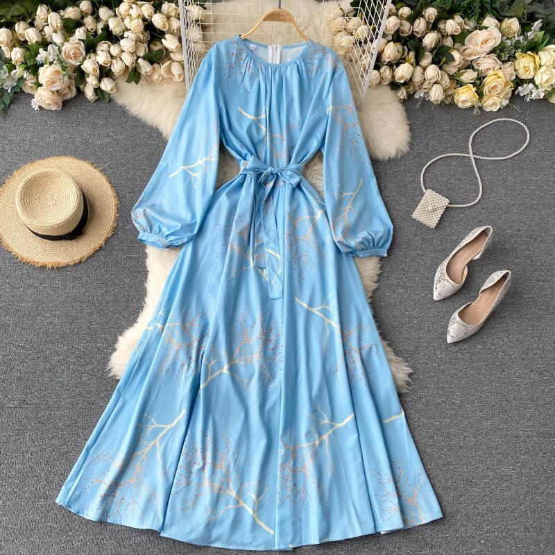 

2021 New Female singer impression maxi dress autumn neck puff rentals up elegant line dressed fashion streetwear blue long robe LA6G
