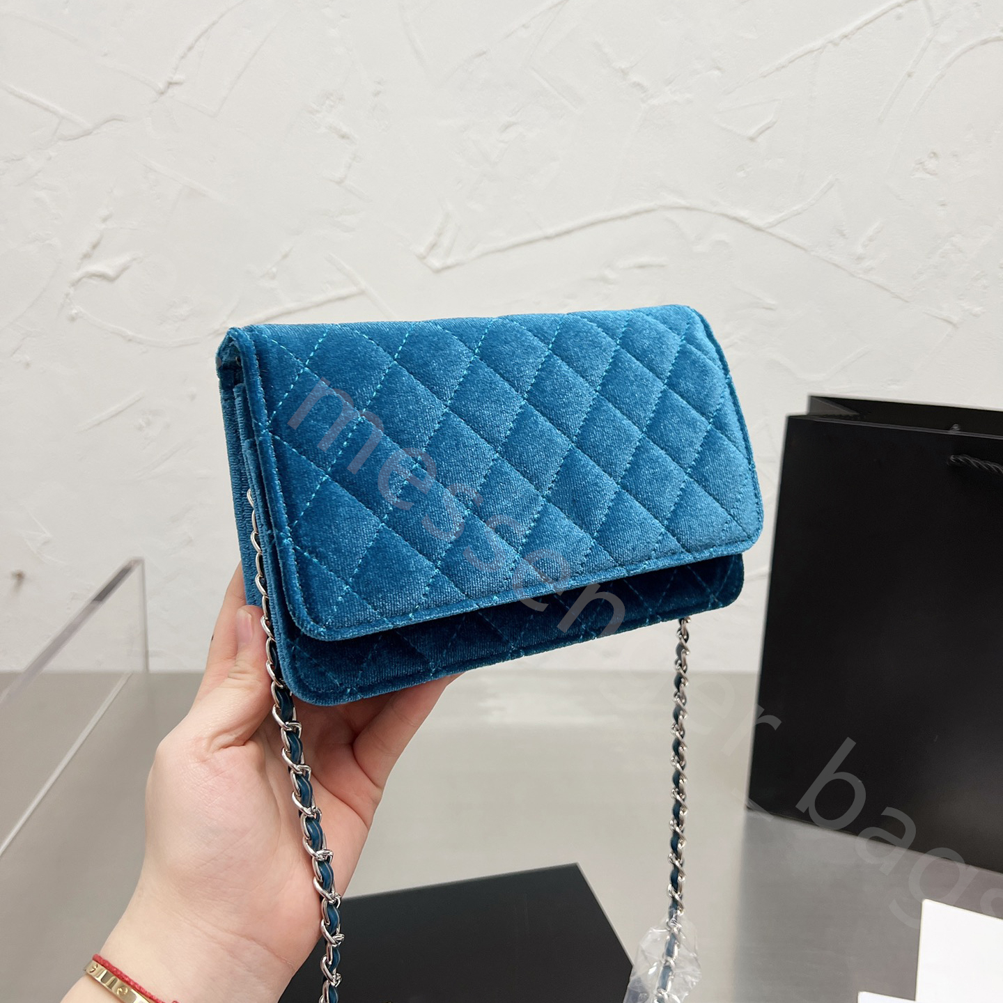

Messenger Chain Luxury Designer Bags shoulder handbags Velvet lady fashion stripes plain cross body letter soft High quality wallets hasp totes Women Plaid purse, Color q