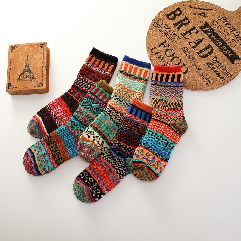 

Men's socks in autumn and winter, Beige