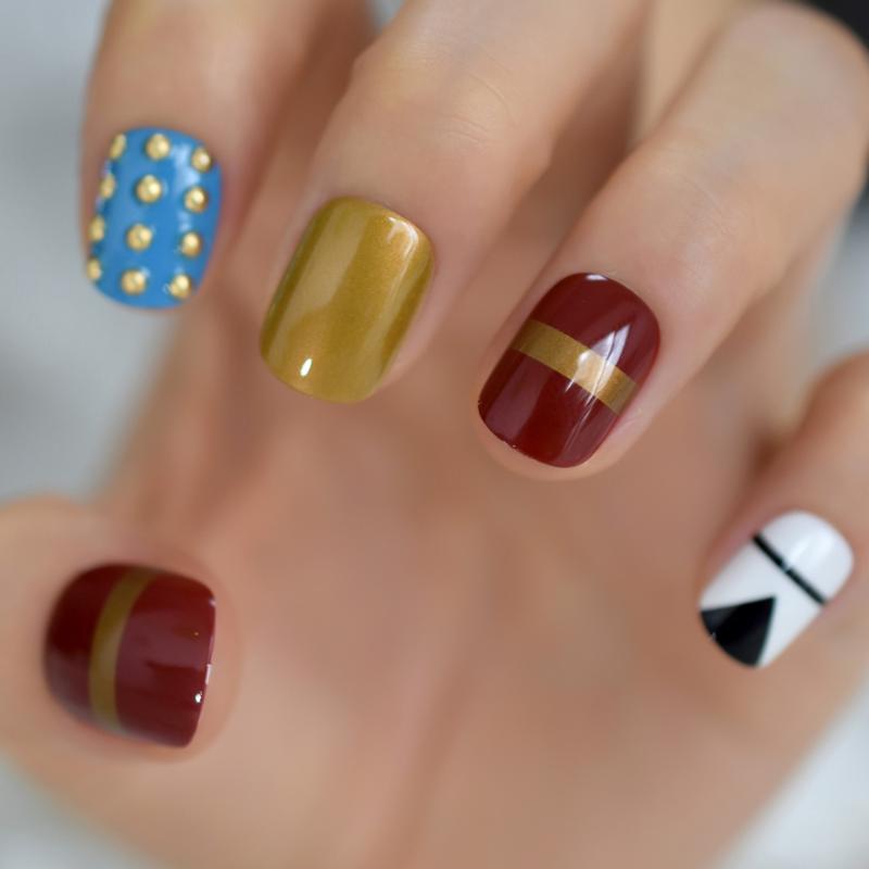 

Glossy Punk Style Rivet Decor Short Nail Tips False Fake Nails Blue Gold Red Press on Full Cover Easy Wear for Home Office Wear, L5056