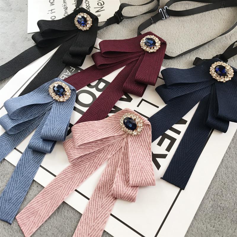 

Neck Ties Handmade Rhinestone Bow Tie For Women White Shirt Neckline Decoration Bowties Velvet Ribbon Diamond Accessories Butterfly