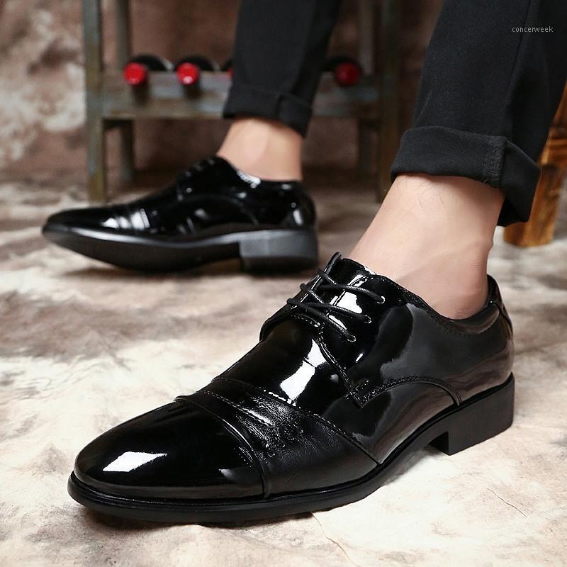 

Pointed Toe Dress Office Shoes For Men Glossy Patent Leather Black Wedding Shoes Oxford Formal Male Suits Business Flats1, Black size 37-44