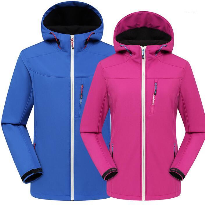 

New outdoor sports men and women mountaineering camping soft shell thermal protection wind waterproof stormwear fishing cycling1, Woman