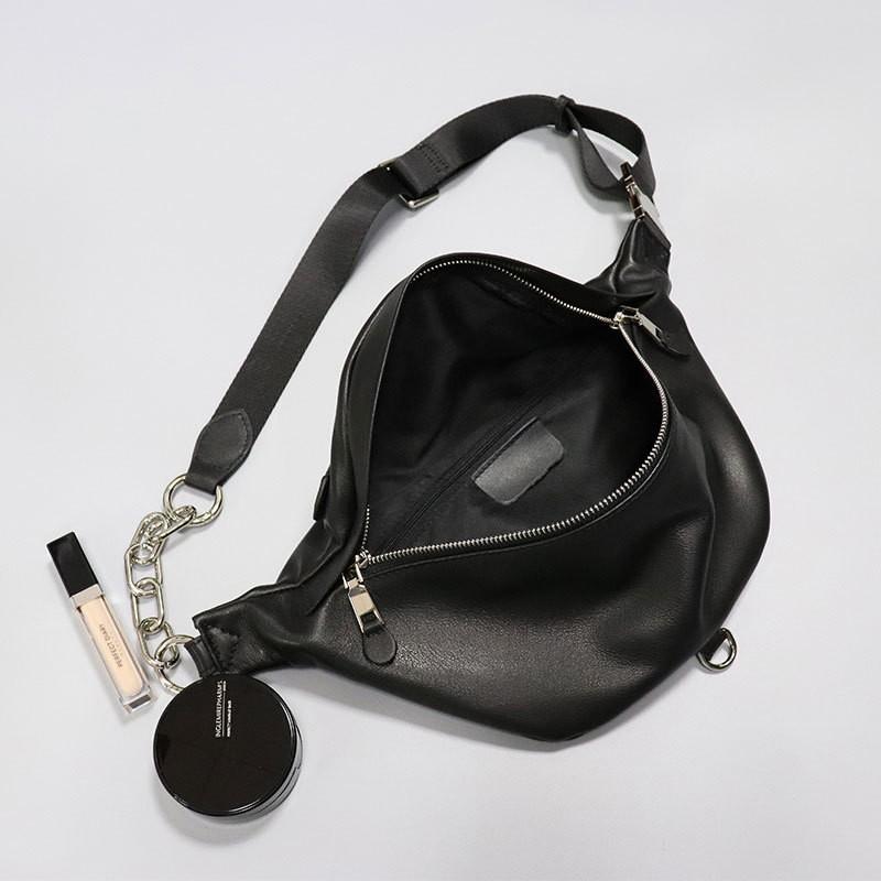 

Women Genuine Fashion Harajuku Leather Chest Bag Hip Hop Casual Crossbody Bags Hobos Streetwear Sling Shoulder Bag Designer, Black