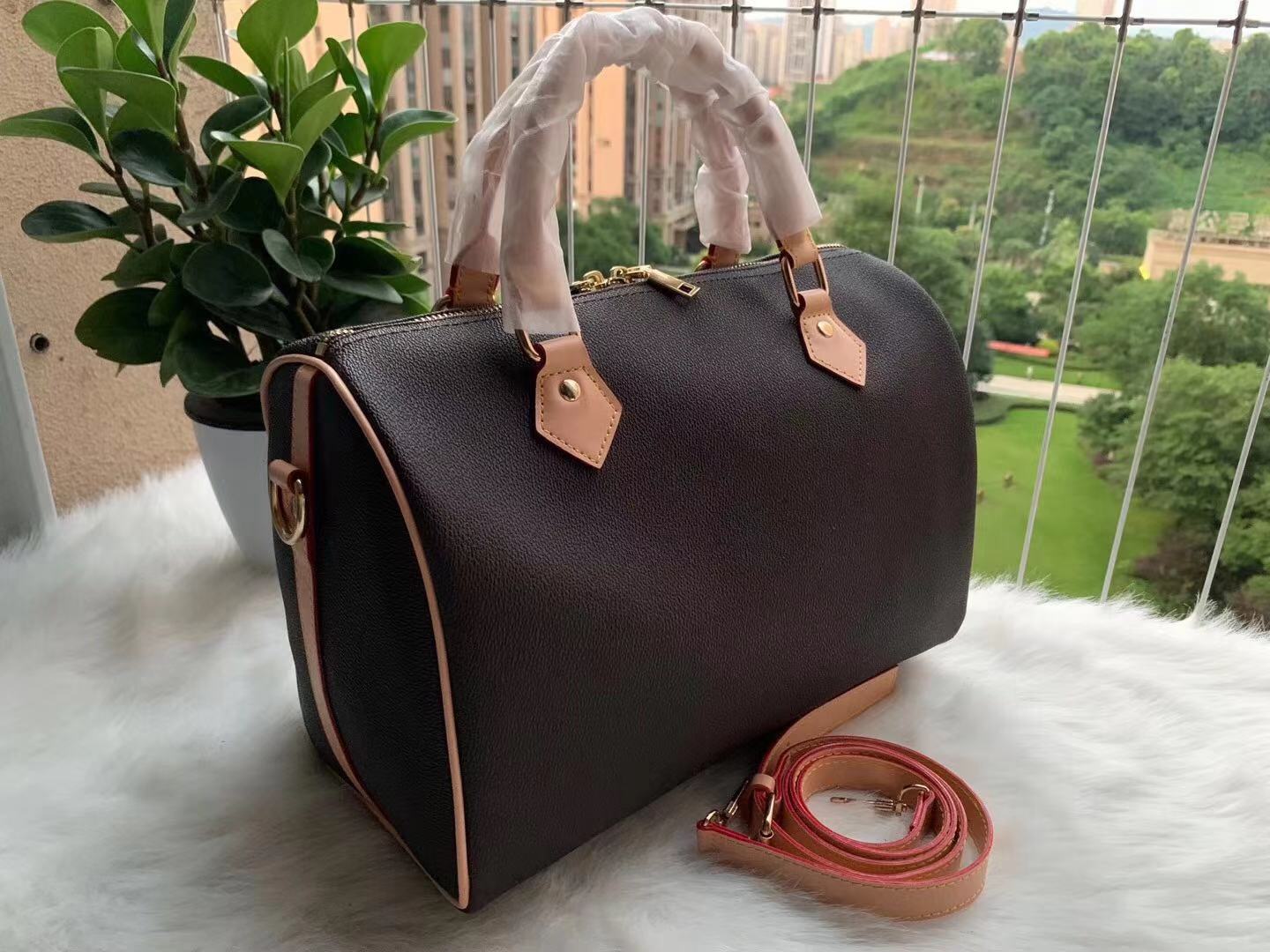 

2023 Womens Fashion bags messenger bage Classic Style women bag Shoulders Bags Lady Totes handbags Speedy 30cm With Shoulder Strap Dust Baga news wallet, 30x16x19cm