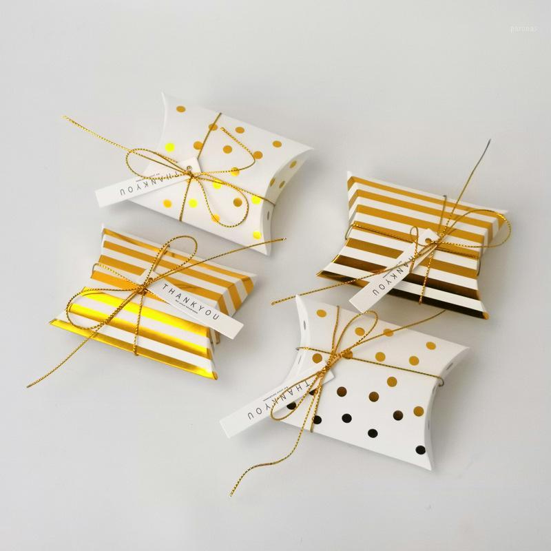 

10pcs/lot Beautiful Golden Stripe Pillow Shape Wedding Decoration Candy Box White Golden Dot Party Favor Gift Box1