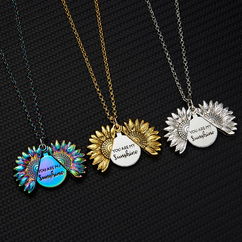 

Pendant Necklaces Vintage Sunflower Locket Necklace Bohemia Female Gold Color Open Engrave Letter You Are My Sunshine Lover Gift
