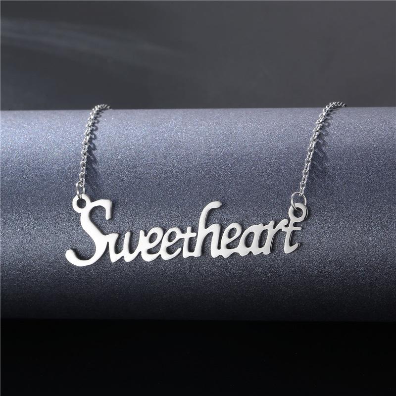 

Pendant Necklaces Europese En Amerikaanse Rvs Letters Sweetheart Hanger Ketting Als Een Geschenk Voor Vrienden Letter