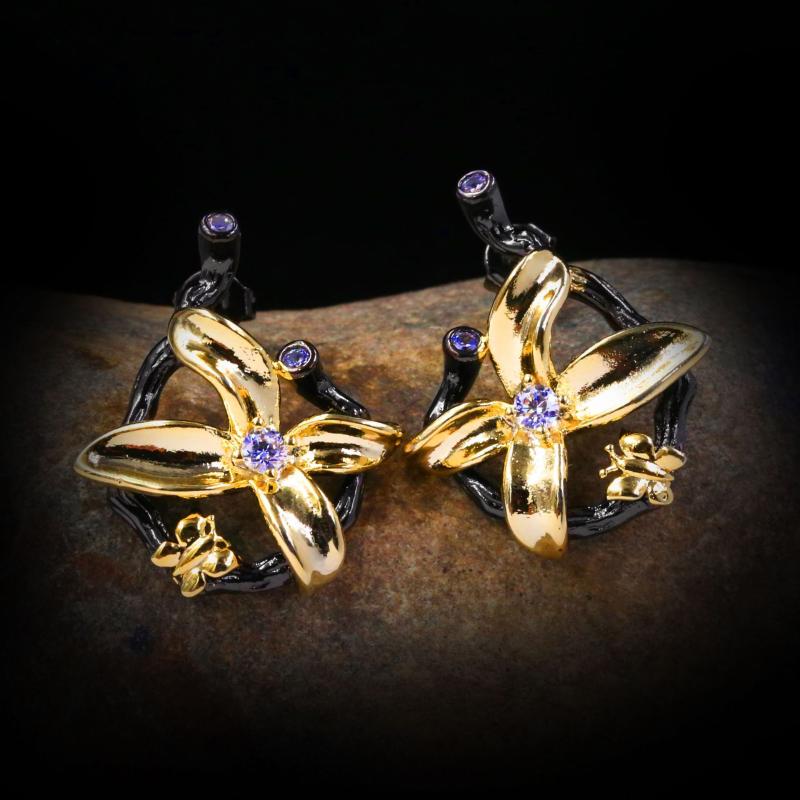 

New High-grade Light Luxury Beautiful Super Flash Fairy Gas Zircon Bow Earrings Ladies Jewelry Earrings Black Gold