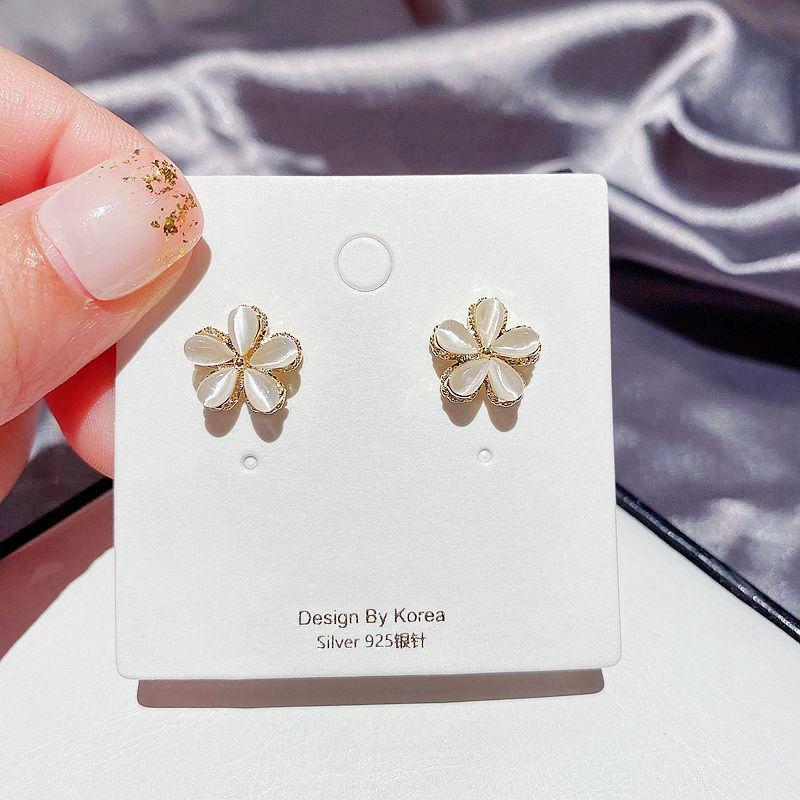 

MIGGA Beautiful Cat Eye Stone Flower Stud Earrings for Women Girls Gold Color Fashion Earrings Jewelry